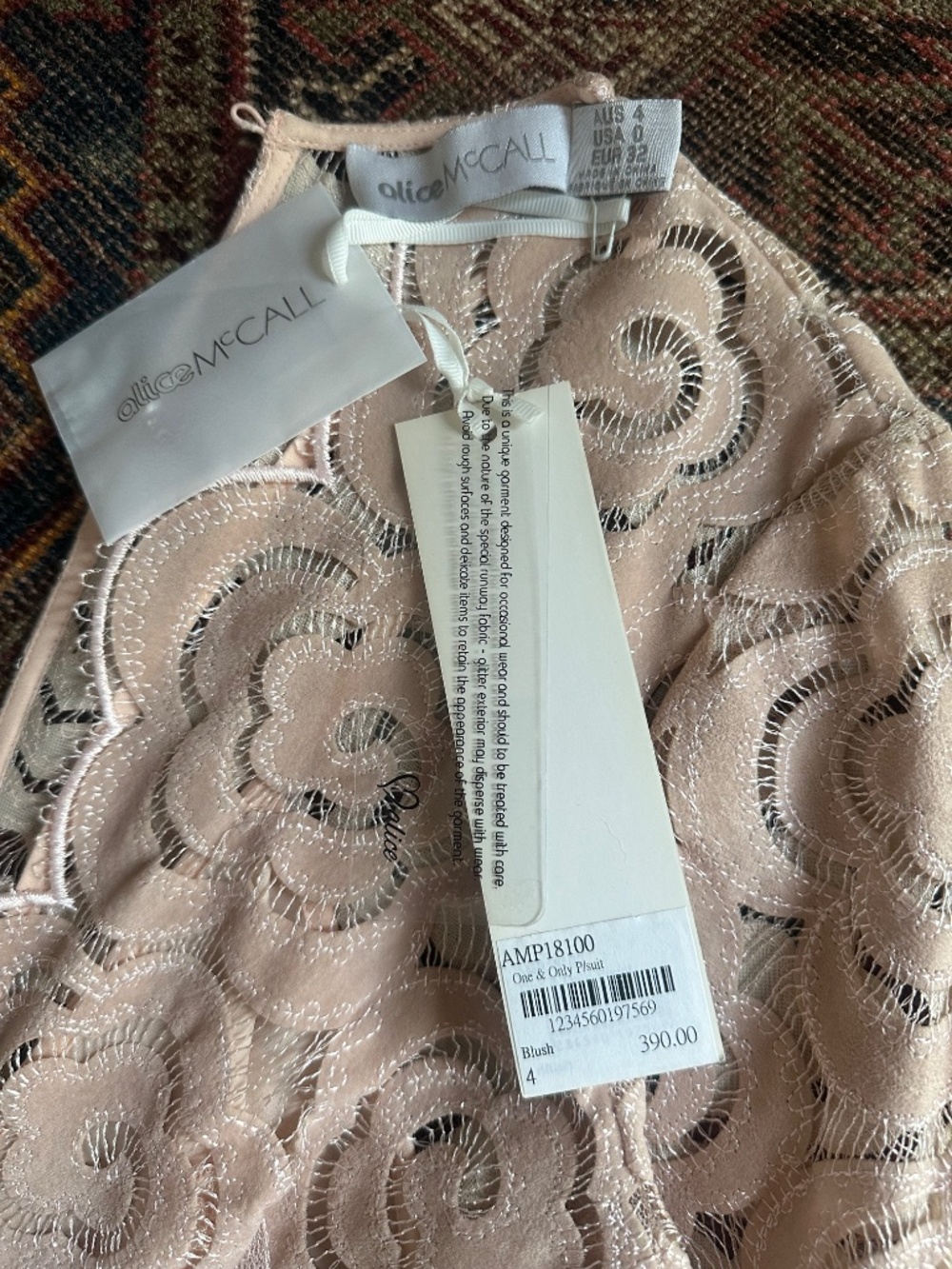 NWT Alice McCall One and Only Playsuit Blush Lace & Velvet Lined Sz US 0 - Picture 4 of 12